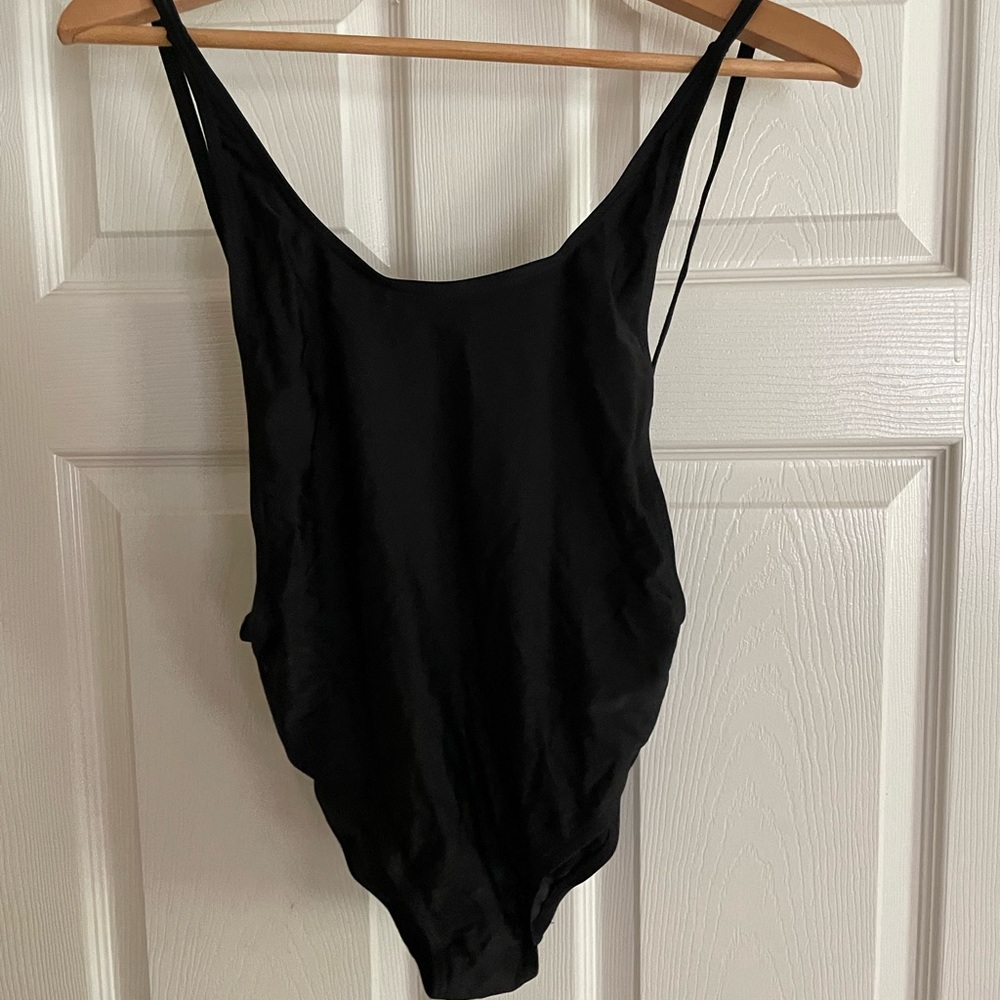 Black women’s one piece bathing suit size M